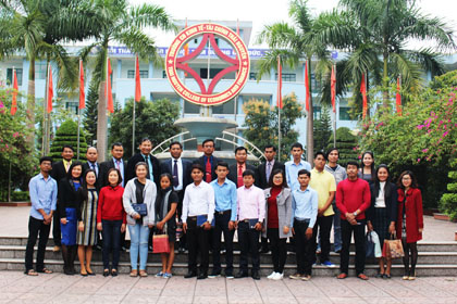 Trường CĐ Kinh tế-Tài chính Thái Nguyên làm việc với Học viện phát triển doanh nghiệp Campuchia-Ấn Độ và tiếp nhận tân sinh viên Campuchia.